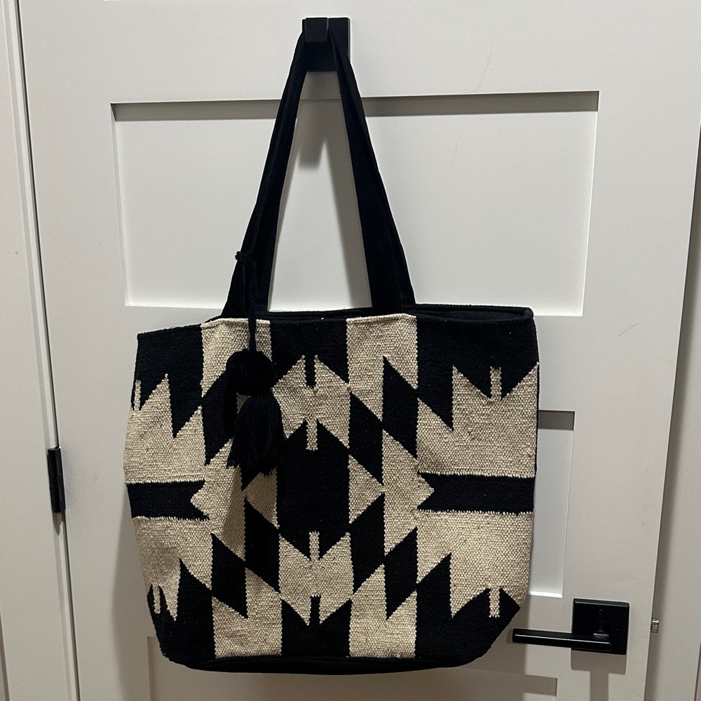Panache Apparel Black and Cream Zigzag native style Tote